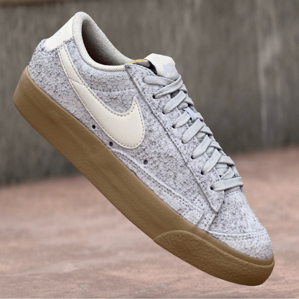 Nike Cream Low-Top Sneakers